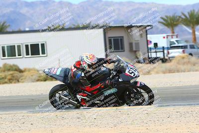 media/Feb-27-2022-CVMA (Sun) [[a3977b6969]]/Race 6 500 Supersport-350 Supersport (Holeshot)/